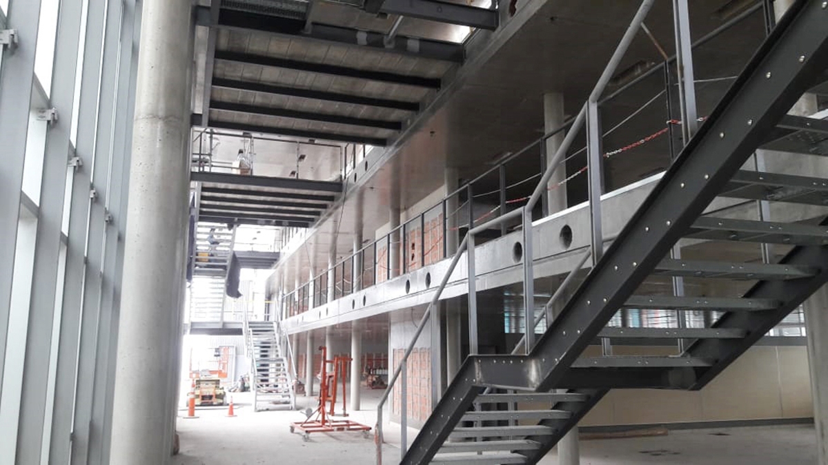 AVANZA OBRA - EDIFICIO DE OFICINAS YPF